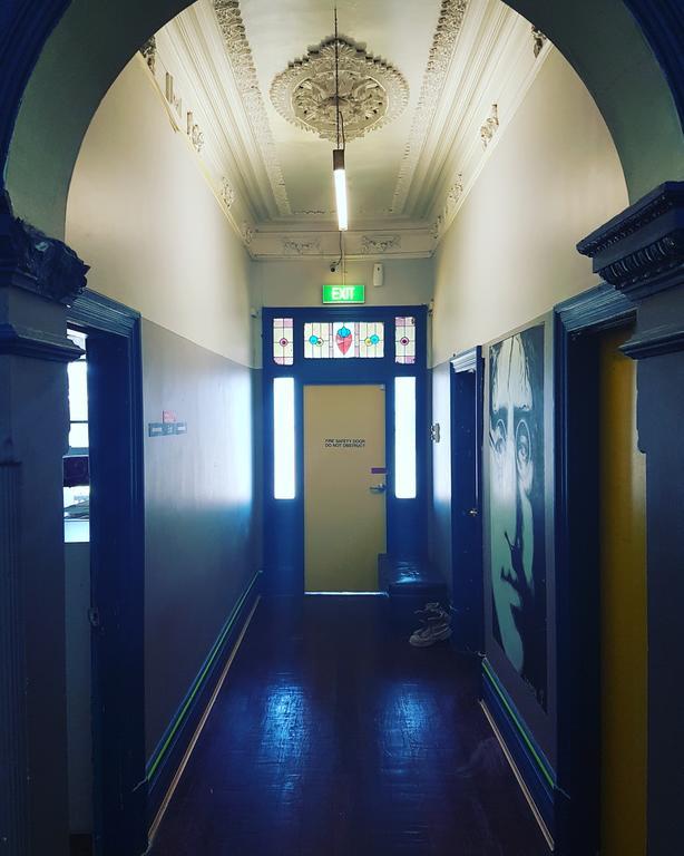 Planet Inn Backpackers Перт Экстерьер фото