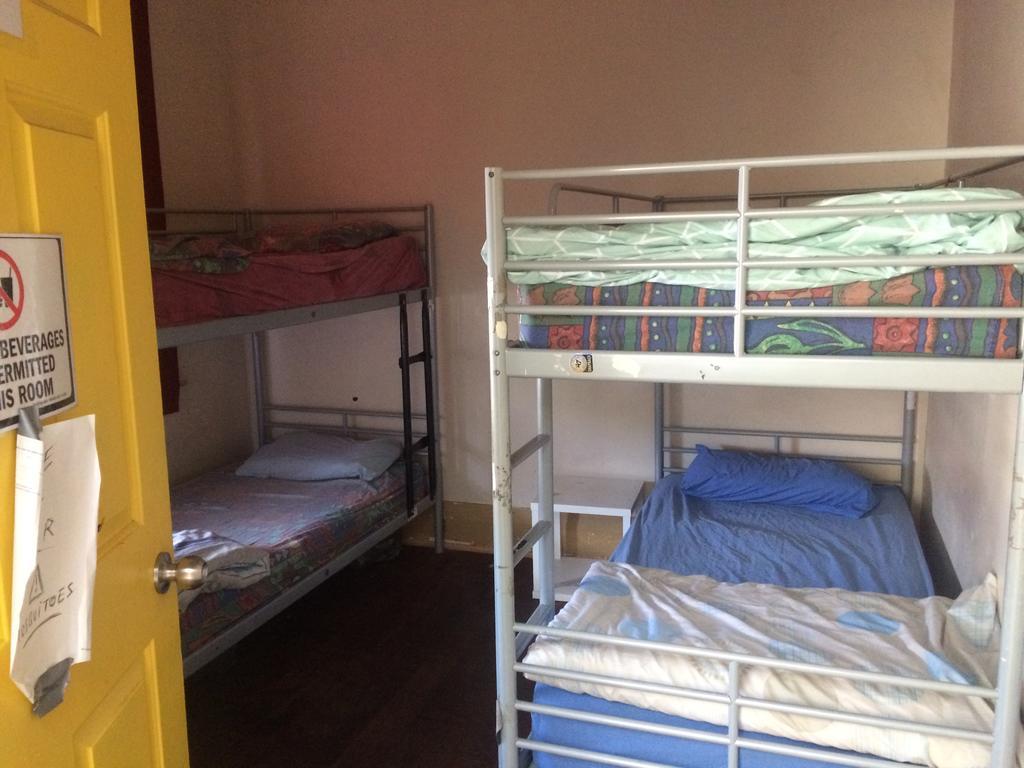 Planet Inn Backpackers Перт Экстерьер фото